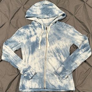 Aero zip up sweater